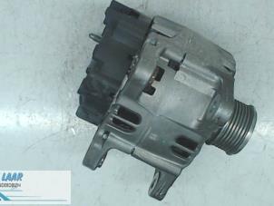 Gebruikte Dynamo Dacia Duster (HS) 1.5 dCi 4x4 Prijs € 200,00 Margeregeling aangeboden door Autodemontage van de Laar