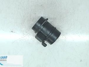 Gebruikte Luchtmassameter Dacia Duster (HS) 1.5 dCi 4x4 Prijs € 75,00 Margeregeling aangeboden door Autodemontage van de Laar