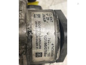 Gebruikte Pomp Servo Fiat Barchetta (183) 1.8 16V Prijs € 90,00 Margeregeling aangeboden door Autodemontage van de Laar