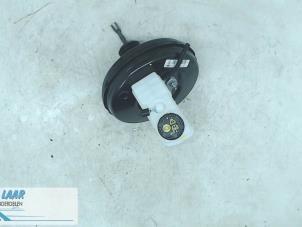 Gebruikte Rembooster Dacia Sandero II 0.9 TCE 12V Prijs op aanvraag aangeboden door Autodemontage van de Laar