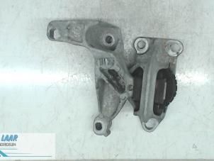 Gebruikte Motorsteun Renault Grand Scénic III (JZ) 1.6 16V Prijs op aanvraag aangeboden door Autodemontage van de Laar