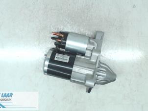 Gebruikte Startmotor Dacia Duster (SR) 1.6 16V Prijs € 150,00 Margeregeling aangeboden door Autodemontage van de Laar