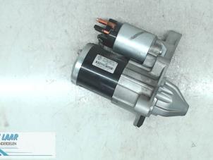 Gebruikte Startmotor Dacia Duster (SR) 1.6 16V Prijs € 150,00 Margeregeling aangeboden door Autodemontage van de Laar
