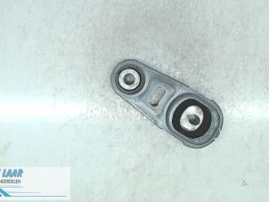 Gebruikte Motorsteun Renault Espace (RFCJ) 1.8 Energy Tce 225 Prijs € 30,00 Margeregeling aangeboden door Autodemontage van de Laar