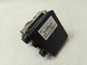 Gebruikte ABS Pomp Volkswagen Up! (121) 1.0 12V 60 Prijs € 75,00 Margeregeling aangeboden door Autodemontage van de Laar