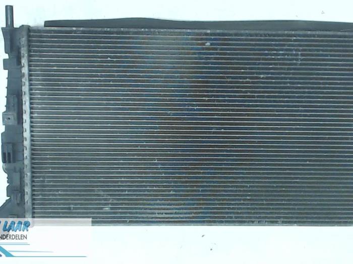 Gebruikte Radiateur Volvo V50 (MW) 1.8 16V Prijs € 35,00 Margeregeling aangeboden door Autodemontage van de Laar