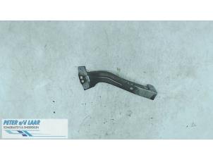 Gebruikte Steun (diversen) Volkswagen Up! (121) 1.0 12V 60 Prijs € 25,00 Margeregeling aangeboden door Autodemontage van de Laar