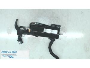 Gebruikte Dieselpomp Volkswagen Phaeton (3D) 3.0 V6 TDI 24V 4Motion Prijs op aanvraag aangeboden door Autodemontage van de Laar