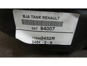Gebruikte Tank Renault Clio V (RJAB) 1.0 TCe 100 12V Prijs € 150,00 Margeregeling aangeboden door Autodemontage van de Laar