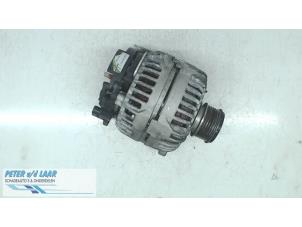 Gebruikte Dynamo Volkswagen Golf V (1K1) 1.9 TDI Prijs € 50,00 Margeregeling aangeboden door Autodemontage van de Laar