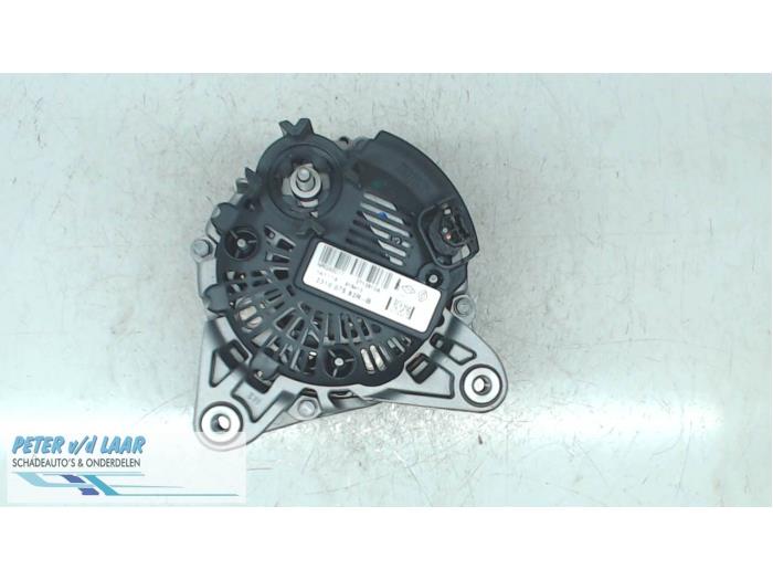 Gebruikte Dynamo Dacia Sandero II 0.9 TCE 12V Prijs € 200,00 Margeregeling aangeboden door Autodemontage van de Laar