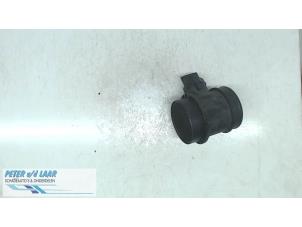 Gebruikte Luchtmassameter Volvo S80 (TR/TS) 2.9 SE 24V Prijs op aanvraag aangeboden door Autodemontage van de Laar