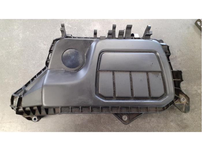 Gebruikte Kleppendeksel Renault Trafic (1FL/2FL/3FL/4FL) 1.6 dCi 125 Twin Turbo Prijs € 50,00 Margeregeling aangeboden door Autodemontage van de Laar
