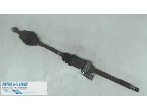 Gebruikte Cardanas rechts-voor (VWA) Fiat Grande Punto (199) 1.3 JTD Multijet 16V VGT Prijs € 70,00 Margeregeling aangeboden door Autodemontage van de Laar