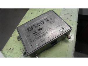 Gebruikte Antenne Versterker Mercedes C Sportcoupé (C203) 2.0 C-180 16V Prijs € 35,00 Margeregeling aangeboden door Autodemontage van de Laar