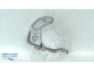 Gebruikte Motorrubber Dacia Duster (SR) 1.6 16V 4x4 Prijs op aanvraag aangeboden door Autodemontage van de Laar