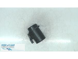 Gebruikte Luchtmassameter Dacia Duster (SR) 1.6 16V 4x4 Prijs € 75,00 Margeregeling aangeboden door Autodemontage van de Laar