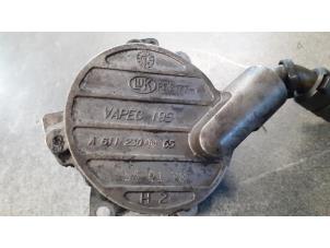 Gebruikte Videpomp (Diesel) Mercedes C (W203) 2.2 C-200 CDI 16V Prijs € 50,00 Margeregeling aangeboden door Autodemontage van de Laar