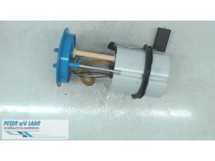 Gebruikte Benzinepomp Volkswagen Golf VI (5K1) 1.8 TSI 16V Prijs € 80,00 Margeregeling aangeboden door Autodemontage van de Laar