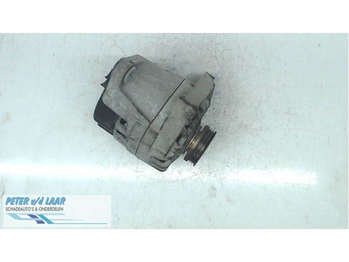 Gebruikte Dynamo Renault Twingo (C06) 1.2 16V Prijs € 70,00 Margeregeling aangeboden door Autodemontage van de Laar