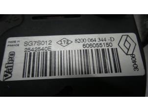 Alternator van een Renault Twingo (C06) 1.2 16V 2007