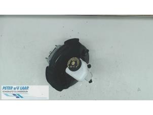 Gebruikte Rembooster Renault Kadjar (RFEH) 1.3 TCE 160 FAP 16V Prijs € 100,00 Margeregeling aangeboden door Autodemontage van de Laar