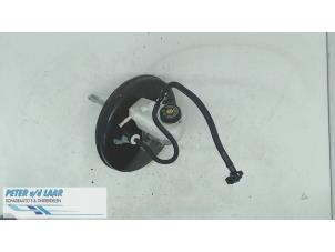 Gebruikte Rembol Renault Laguna Coupé (DT) 2.0 dCi 16V 150 Prijs op aanvraag aangeboden door Autodemontage van de Laar