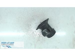 Gebruikte Luchtmassameter Volkswagen Golf IV (1J1) 1.6 Prijs € 40,00 Margeregeling aangeboden door Autodemontage van de Laar