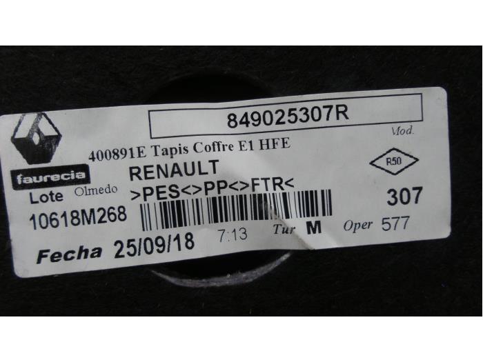 Kofferbak Mat van een Renault Kadjar (RFEH) 1.5 Blue dCi 2018