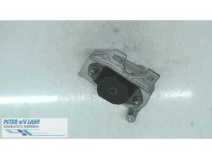 Gebruikte Motorrubber Dacia Duster (SR) 1.6 16V Prijs op aanvraag aangeboden door Autodemontage van de Laar