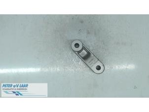 Gebruikte Motorrubber Dacia Duster (SR) 1.6 16V Prijs op aanvraag aangeboden door Autodemontage van de Laar