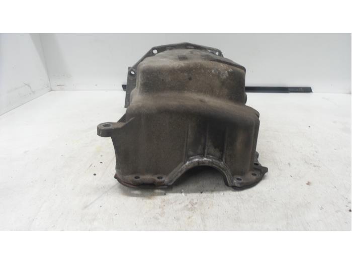 Carterpan van een Renault Megane III Grandtour (KZ) 1.5 dCi 110 2012