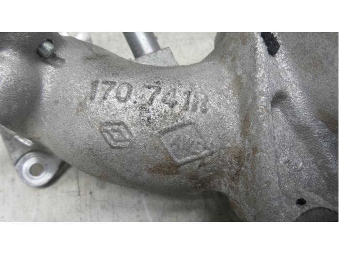 EGR Buis van een Renault Megane III Grandtour (KZ) 1.5 dCi 110 2012