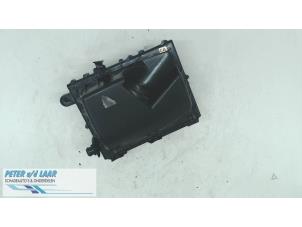 Gebruikte Luchtfilterhuis Opel Vectra C Caravan 1.9 CDTI 100 Prijs op aanvraag aangeboden door Autodemontage van de Laar