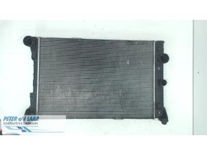 Gebruikte Radiateur Mercedes C (W204) 2.2 C-220 CDI 16V Prijs € 35,00 Margeregeling aangeboden door Autodemontage van de Laar