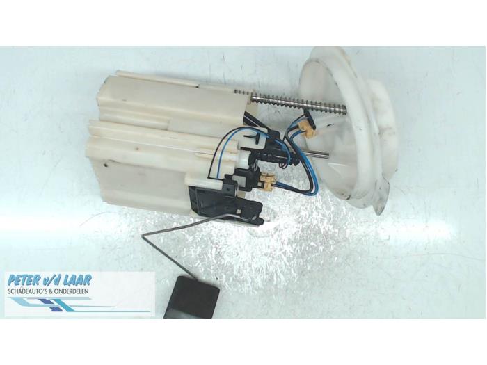 Gebruikte Tank element Pomp Mercedes C (W204) 2.2 C-220 CDI 16V Prijs € 100,00 Margeregeling aangeboden door Autodemontage van de Laar