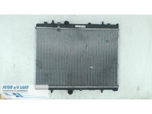 Gebruikte Radiateur Peugeot 307 SW (3H) 2.0 HDi 135 16V FAP Prijs € 25,00 Margeregeling aangeboden door Autodemontage van de Laar