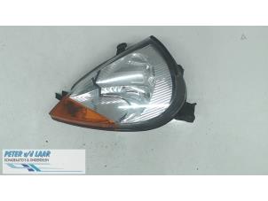 Gebruikte Koplamp links Ford Ka I 1.3i Prijs € 35,00 Margeregeling aangeboden door Autodemontage van de Laar