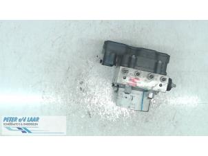 Gebruikte ABS Pomp Renault Kadjar (RFEH) 1.3 TCE 140 FAP 16V Prijs op aanvraag aangeboden door Autodemontage van de Laar