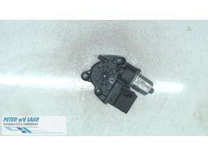 Gebruikte Motor electrisch raam Renault Megane III Grandtour (KZ) 1.5 dCi 110 Prijs € 50,00 Margeregeling aangeboden door Autodemontage van de Laar