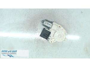 Gebruikte Motor electrisch raam Renault Megane III Grandtour (KZ) 1.5 dCi 110 Prijs € 50,00 Margeregeling aangeboden door Autodemontage van de Laar