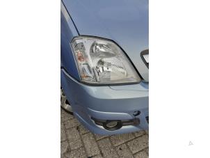 Gebruikte Rechter Koplamp Opel Meriva 1.6 16V Prijs € 60,00 Margeregeling aangeboden door Autodemontage van de Laar