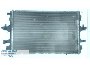 Gebruikte Radiateur Volkswagen Transporter T5 2.5 TDi Prijs € 35,00 Margeregeling aangeboden door Autodemontage van de Laar