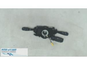 Gebruikte Pinker Schakelaar Dacia Sandero II 1.2 16V Prijs € 100,00 Margeregeling aangeboden door Autodemontage van de Laar