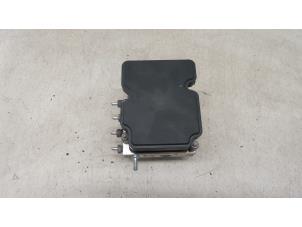 Gebruikte ABS Pomp Dacia Sandero II 1.2 16V Prijs € 70,00 Margeregeling aangeboden door Autodemontage van de Laar