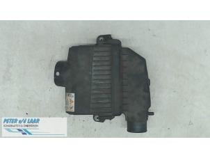 Gebruikte Luchtfilterhuis Renault Twingo II (CN) 1.2 16V GT TCE Prijs € 50,00 Margeregeling aangeboden door Autodemontage van de Laar