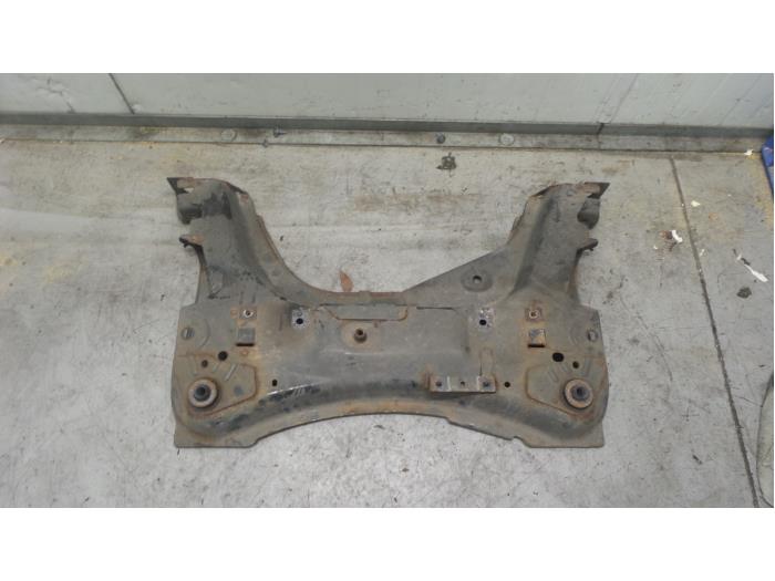 Gebruikte Subframe Nissan Micra (K12) 1.2 16V Prijs € 70,00 Margeregeling aangeboden door Autodemontage van de Laar
