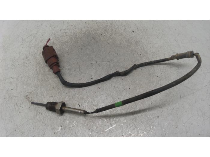 Gebruikte Uitlaat temperatuursensor Volkswagen Passat Variant (365) 2.0 TDI 16V 135 Prijs op aanvraag aangeboden door Autodemontage van de Laar