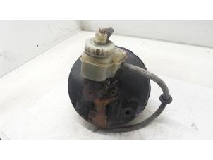 Gebruikte Rembooster Volkswagen Transporter/Caravelle T4 2.4 D,Caravelle Prijs € 80,00 Margeregeling aangeboden door Autodemontage van de Laar