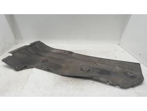 Gebruikte Beschermplaat bodem Opel Monza Prijs op aanvraag aangeboden door Autodemontage van de Laar